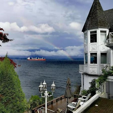 Walkon Waterfront Castle Cove Inn Chemainus Esterno foto