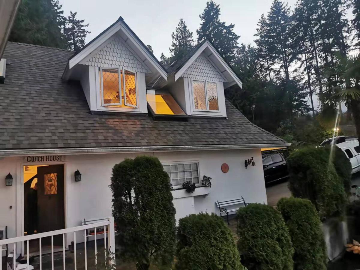 Walkon Waterfront Castle Cove Inn Chemainus Esterno foto