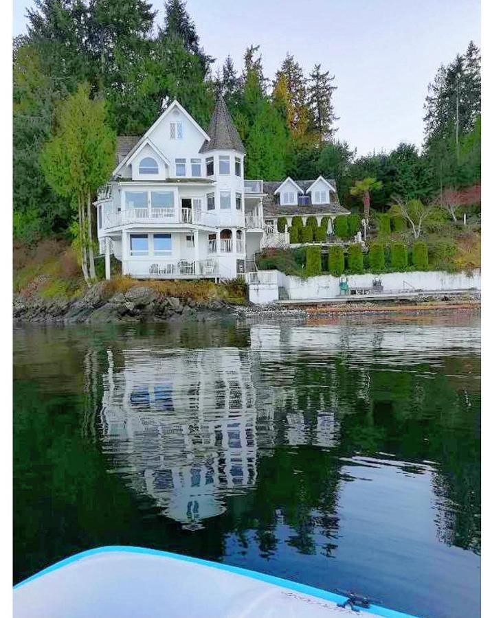 Walkon Waterfront Castle Cove Inn Chemainus Esterno foto